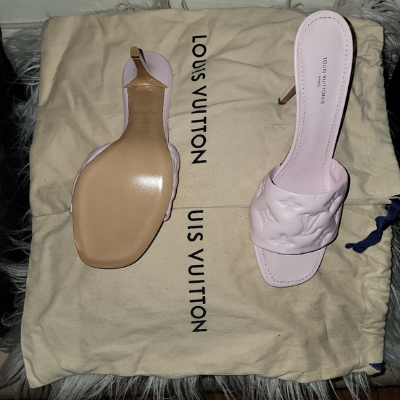 Louis Vuitton | Baby Pink | Revival Mule - Picture 2 of 6